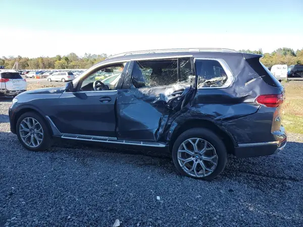 5UXCW2C59KL082793 2019 BMW X7 - Image 2
