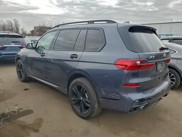 5UXCW2C59KL086262 2019 BMW X7 - Image 2