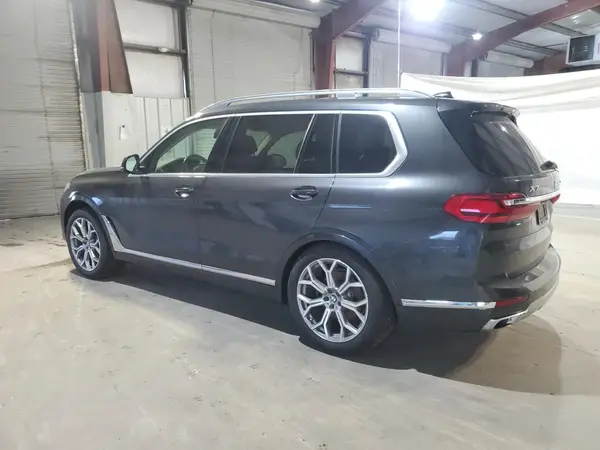 5UXCW2C59KL088447 2019 BMW X7 - Image 2