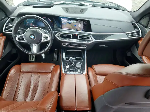 5UXCW2C5XKL081572 2019 BMW X7 - Image 8