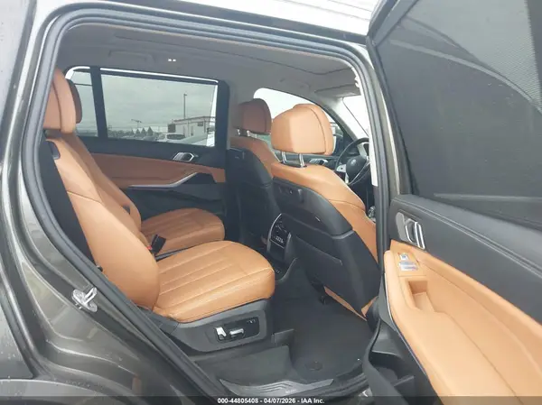 5UXCX4C06L9C94078 2020 BMW X7 - Image 8