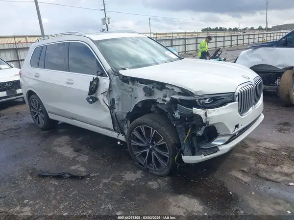 5UXCX4C09L9B25687 2020 BMW X7 - Image 1
