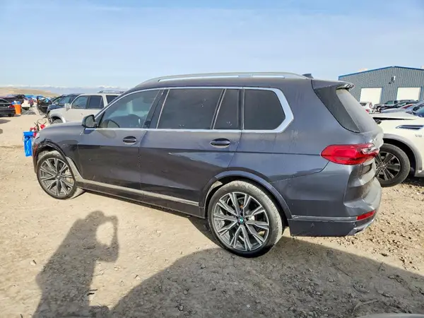 5UXCX4C51KLS35692 2019 BMW X7 - Image 2