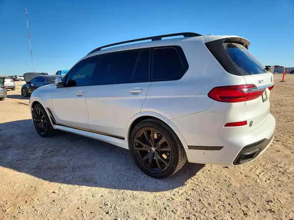 5UXCX4C51KLS36888 2019 BMW X7 - Image 2