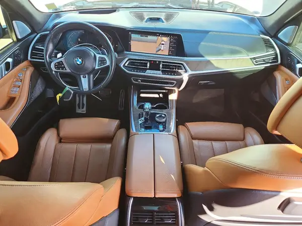 5UXCX4C51KLS36888 2019 BMW X7 - Image 8