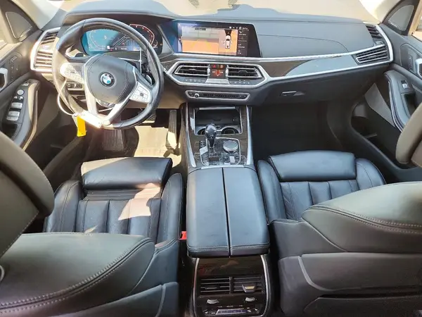 5UXCX4C51KLS38107 2019 BMW X7 - Image 8