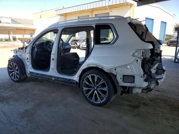 5UXCX4C51KLS38382 2019 BMW X7 - Image 2