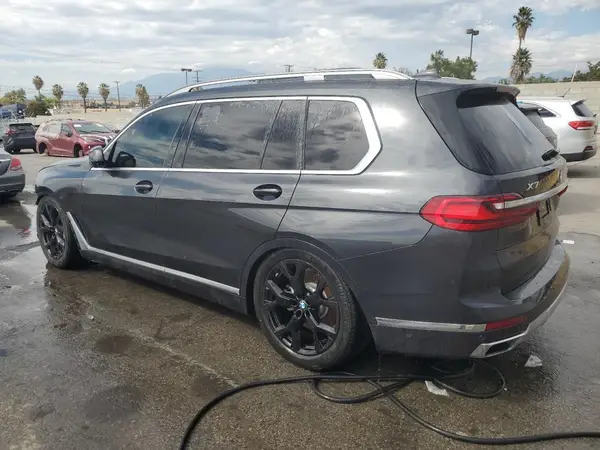 5UXCX4C51KLS38981 2019 BMW X7 - Image 2