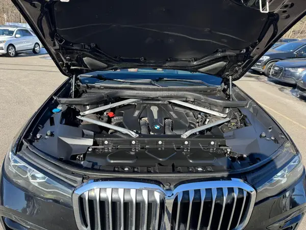 5UXCX4C52KLB39539 2019 BMW X7 - Image 8