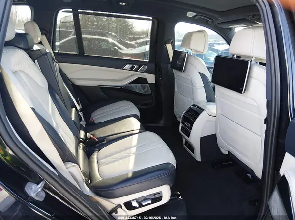 5UXCX4C52KLS37001 2019 BMW X7 - Image 8