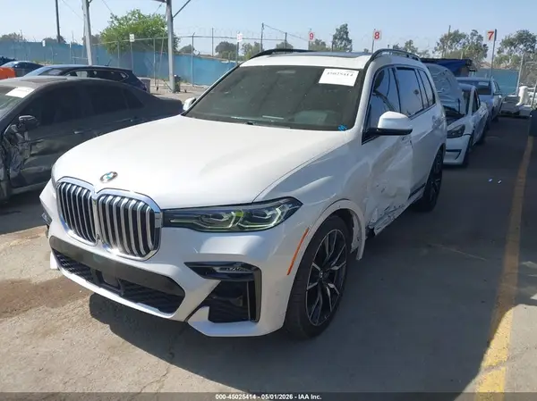 5UXCX4C52KLS38701 2019 BMW X7 - Image 2