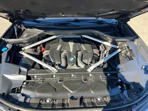 5UXCX4C53KLB39548 2019 BMW X7 - Image 8