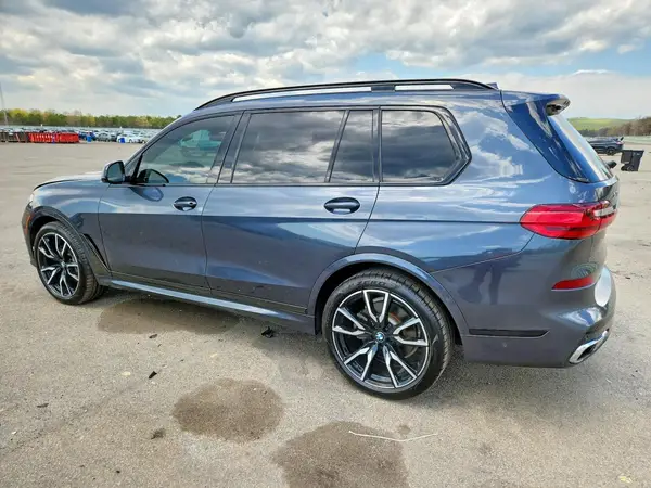 5UXCX4C53KLS37248 2019 BMW X7 - Image 2