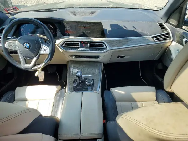 5UXCX4C54KLB39851 2019 BMW X7 - Image 8