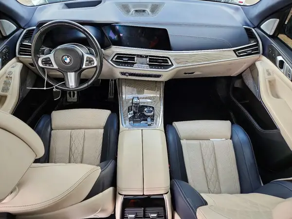 5UXCX4C54KLB40174 2019 BMW X7 - Image 8