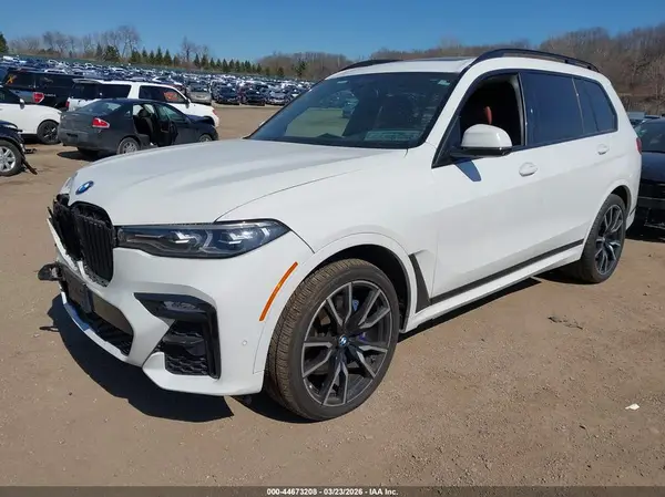 5UXCX4C54KLS37579 2019 BMW X7 - Image 2