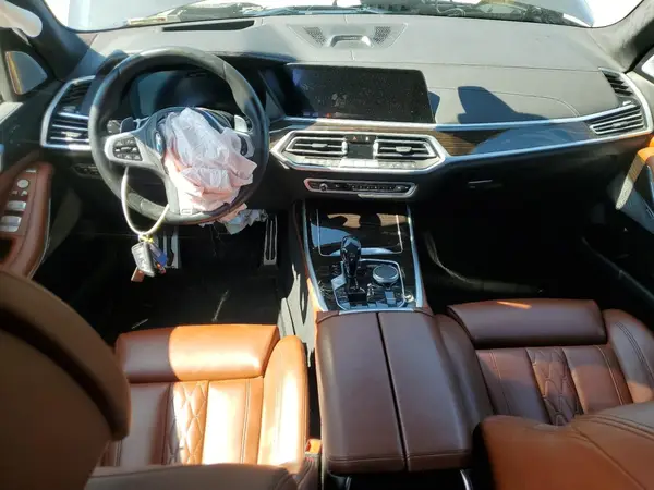 5UXCX4C54KLS39302 2019 BMW X7 - Image 8