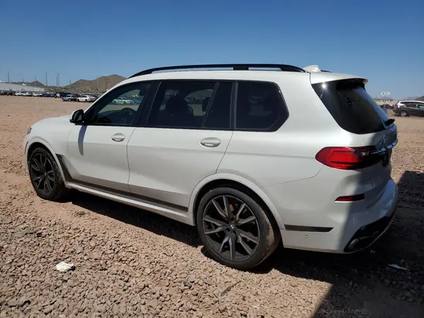 5UXCX4C55KLB39499 2019 BMW X7 - Image 2