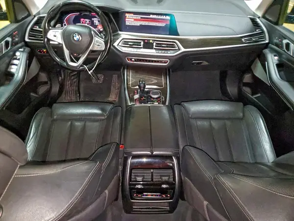 5UXCX4C55KLS36750 2019 BMW X7 - Image 8