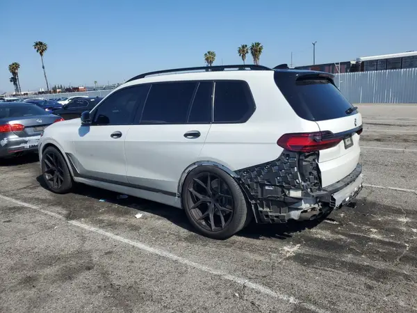 5UXCX4C55KLS37252 2019 BMW X7 - Image 2
