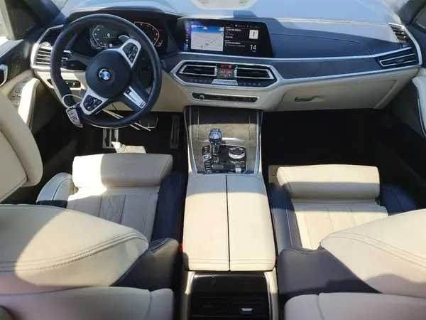 5UXCX4C55KLS37719 2019 BMW X7 - Image 8