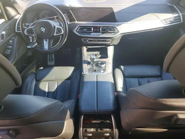5UXCX4C55KLS39289 2019 BMW X7 - Image 8
