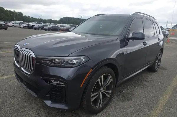 5UXCX4C56KLS35994 2019 BMW X7 - Image 2