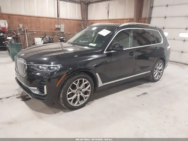 5UXCX4C56KLS36238 2019 BMW X7 - Image 2