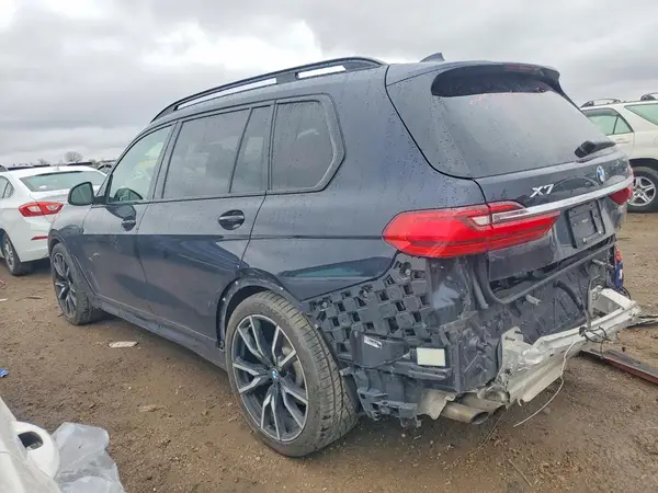 5UXCX4C56KLS37129 2019 BMW X7 - Image 2