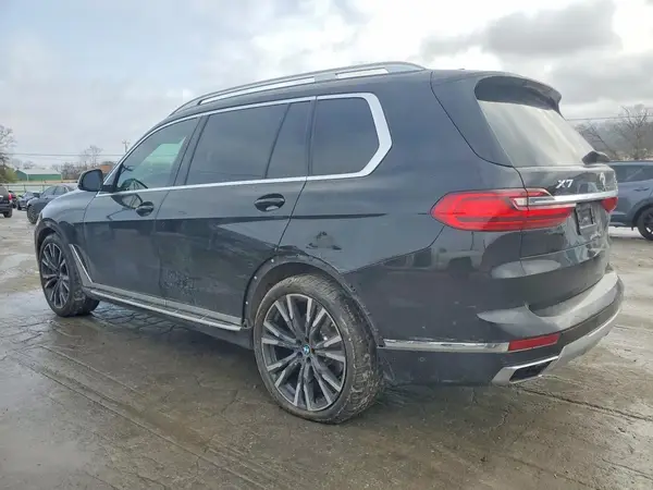 5UXCX4C56KLS37258 2019 BMW X7 - Image 2