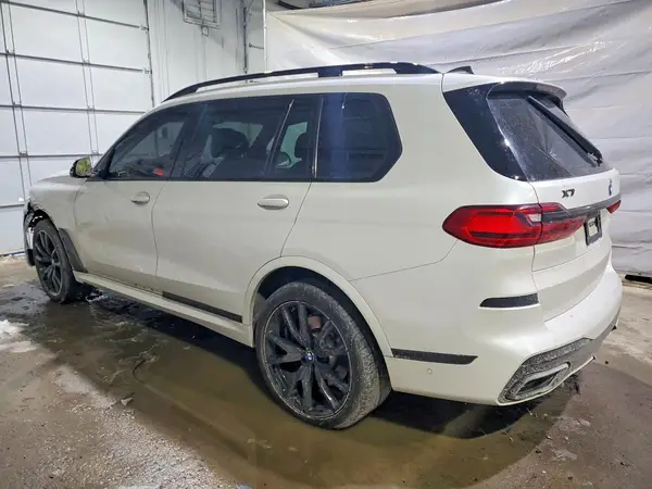 5UXCX4C57KLS36636 2019 BMW X7 - Image 2