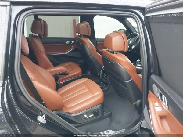 5UXCX4C57KLS38614 2019 BMW X7 - Image 8