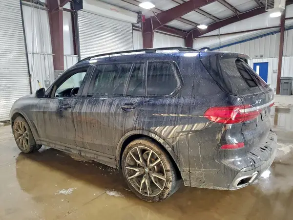 5UXCX4C58KLB39593 2019 BMW X7 - Image 2