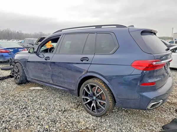 5UXCX4C58KLS37634 2019 BMW X7 - Image 2