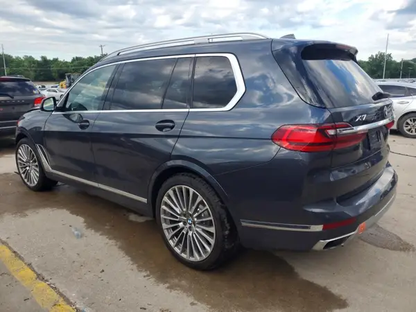 5UXCX4C59KLB39814 2019 BMW X7 - Image 2