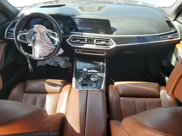 5UXCX4C59KLB39912 2019 BMW X7 - Image 8