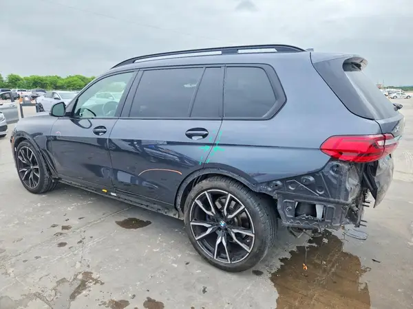 5UXCX4C59KLS35777 2019 BMW X7 - Image 2