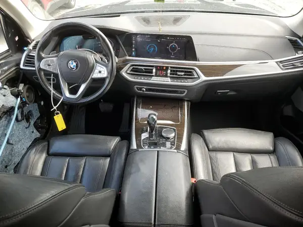 5UXCX4C59KLS37822 2019 BMW X7 - Image 8