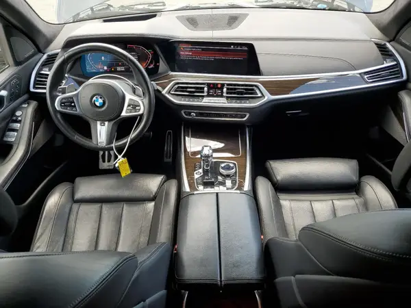 5UXCX4C59KLS38632 2019 BMW X7 - Image 8