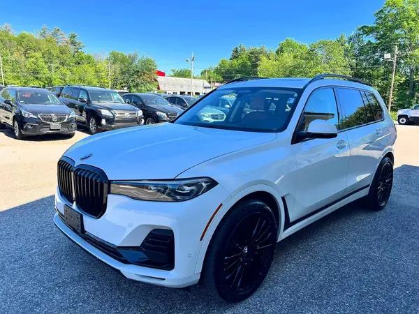 5UXCX4C59KLS38985 2019 BMW X7 - Image 2