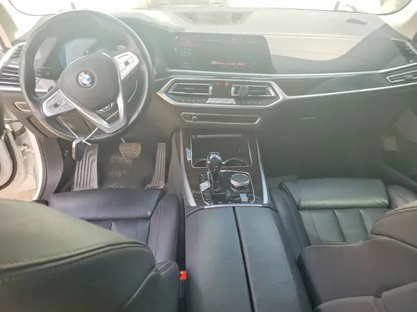 5UXCX4C5XKLS35593 2019 BMW X7 - Image 8