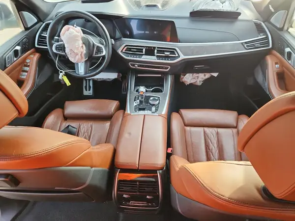 5UXCX4C5XKLS37974 2019 BMW X7 - Image 8