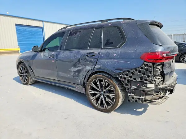 5UXCX6C00L9B49792 2020 BMW X7 - Image 2