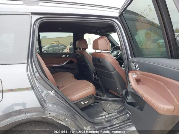 5UXCX6C00L9C91320 2020 BMW X7 - Image 8