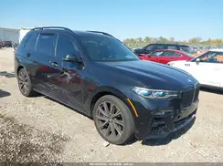 5UXCX6C00M9E17290 2021 BMW X7