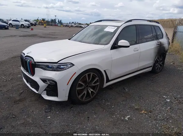 5UXCX6C00M9E30976 2021 BMW X7 - Image 2