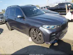 5UXCX6C00M9F14988 2021 BMW X7