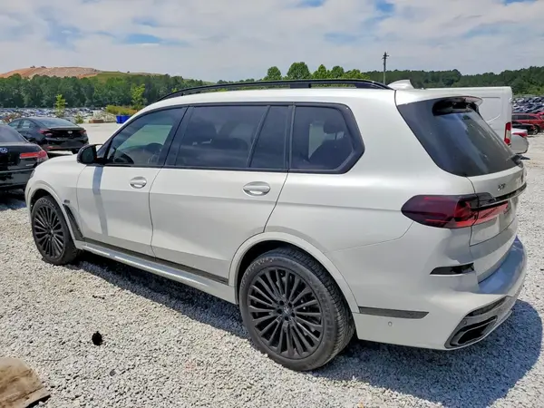 5UXCX6C00M9H49794 2021 BMW X7 - Image 2