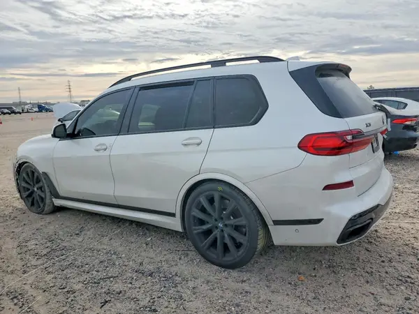 5UXCX6C01L9B51213 2020 BMW X7 - Image 2