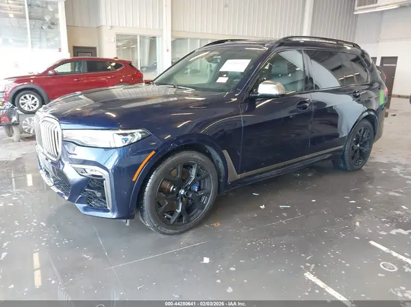 5UXCX6C01L9D05189 2020 BMW X7 - Image 2
